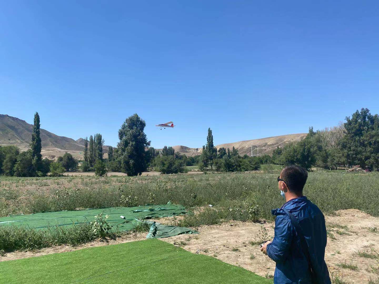 無人機(jī)培訓(xùn)機(jī)構(gòu)提醒您——無人機(jī)要及時(shí)登記！違者最高罰十萬！