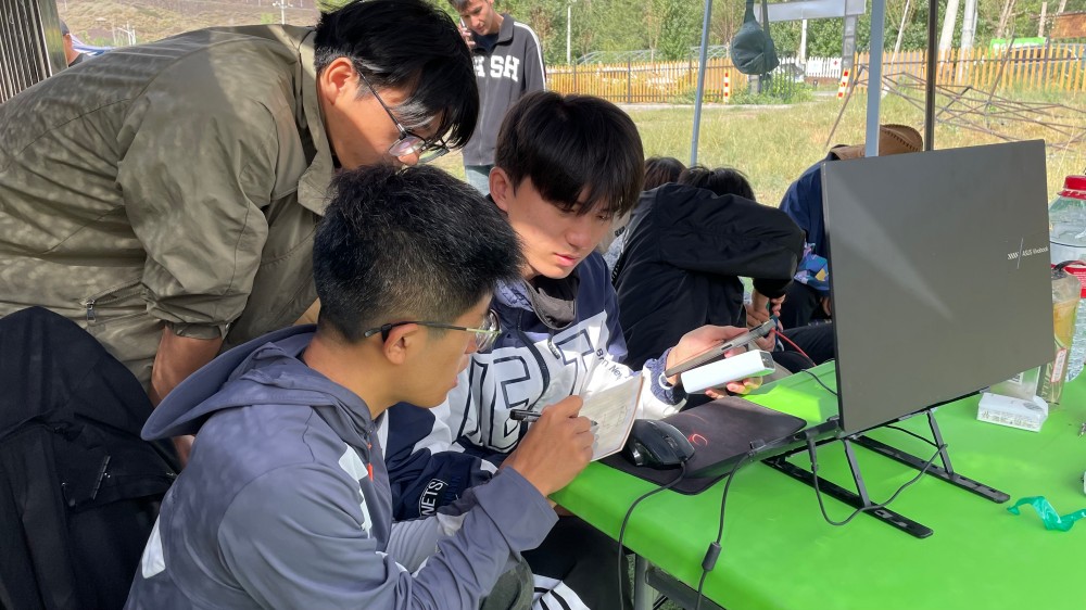 新疆無人機培訓 | 無人機行業爆發,保華潤天航空實訓課程助力學員搶占先機