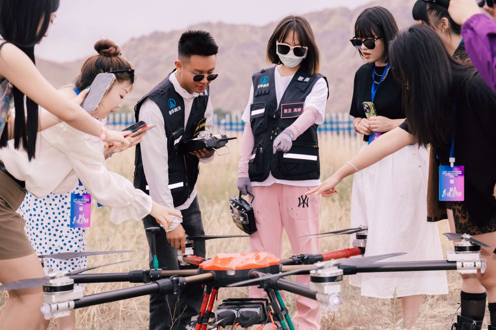 [新疆無人機培訓]新人必看 | 無人機小知識之無人機的優勢特點