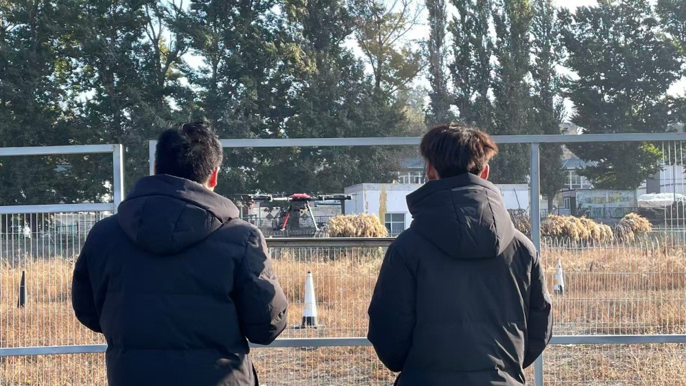 想在新疆當個 “天空博主”？從保華潤天航空無人機培訓出發