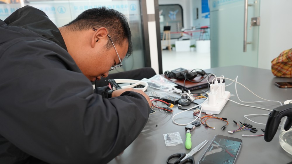 新疆無人機培訓|新疆CAAC無人機多旋翼培訓，保華潤天03考點專業